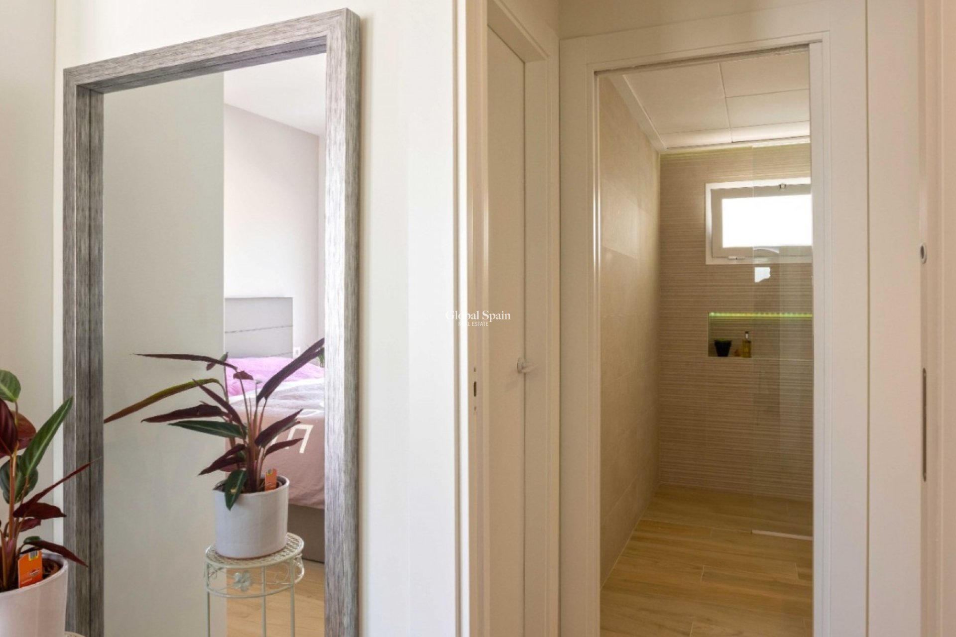 Resale - Apartment -
ORIHUELA COSTA - VILLAMARTÍN