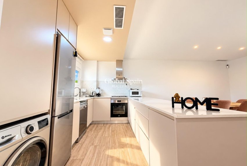 Resale - APARTMENT -
ORIHUELA - Desamparados-hurchillo-torremendo