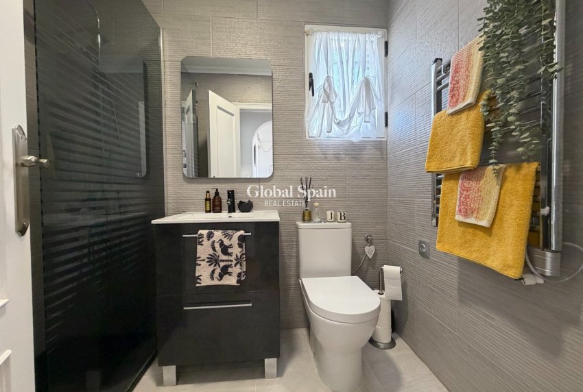 Resale - APARTMENT -
ORIHUELA - Entre Naranjos