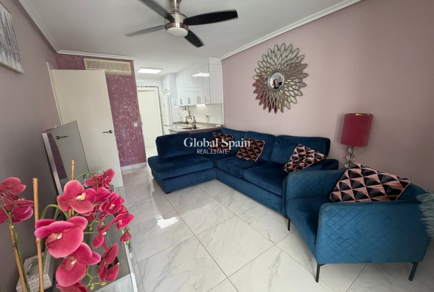 Resale - APARTMENT -
ORIHUELA - Entre Naranjos