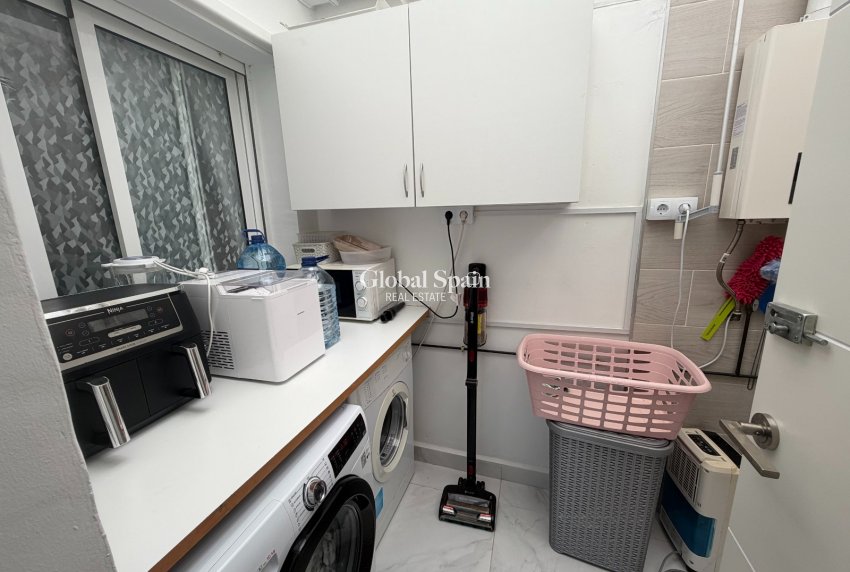 Resale - APARTMENT -
ORIHUELA - Entre Naranjos
