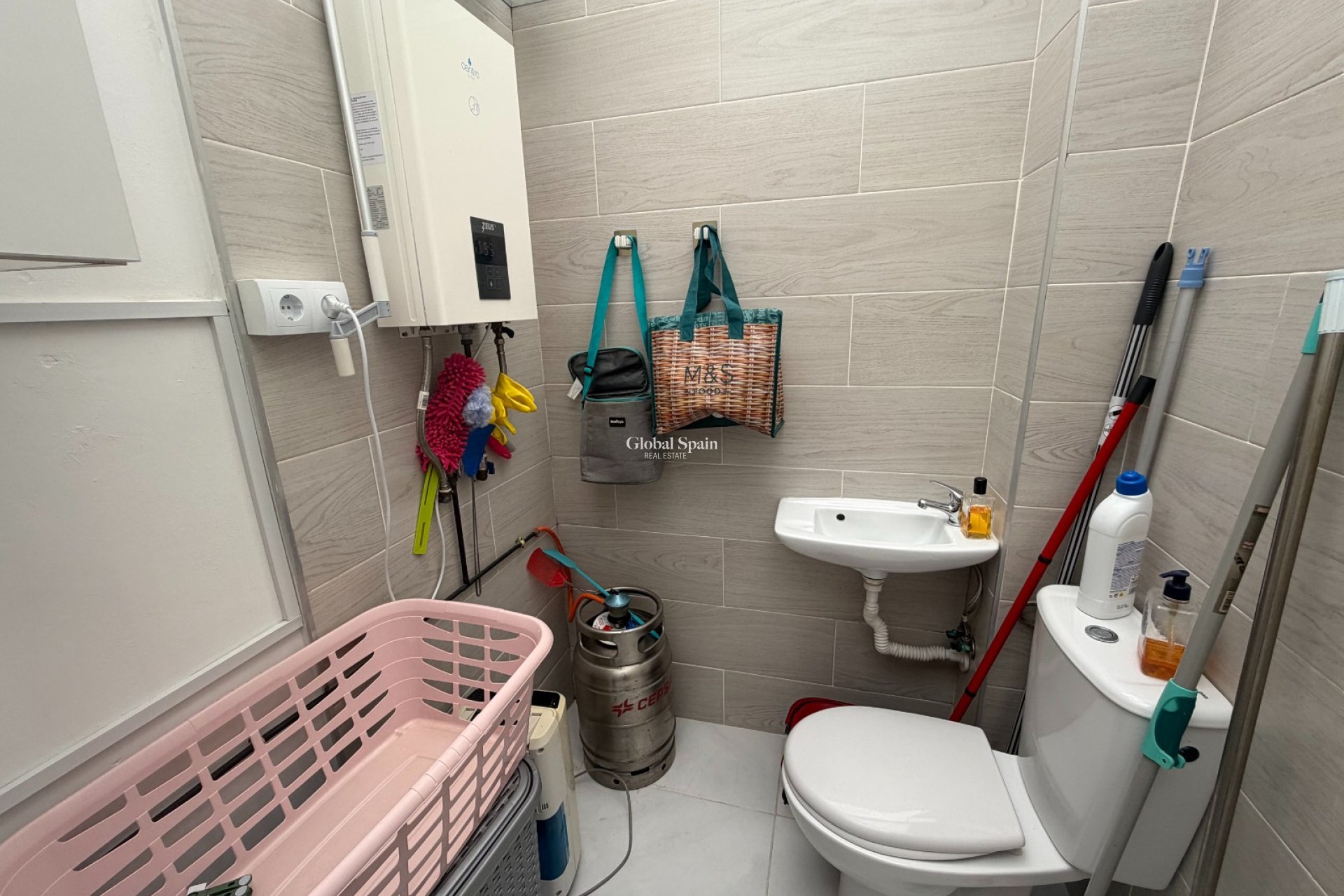 Resale - APARTMENT -
ORIHUELA - Entre Naranjos