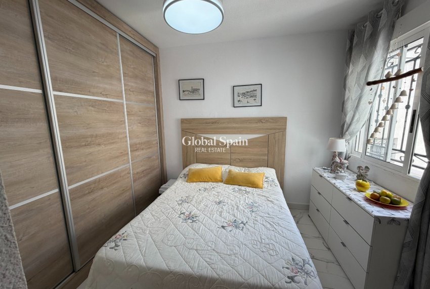 Resale - APARTMENT -
ORIHUELA - Entre Naranjos