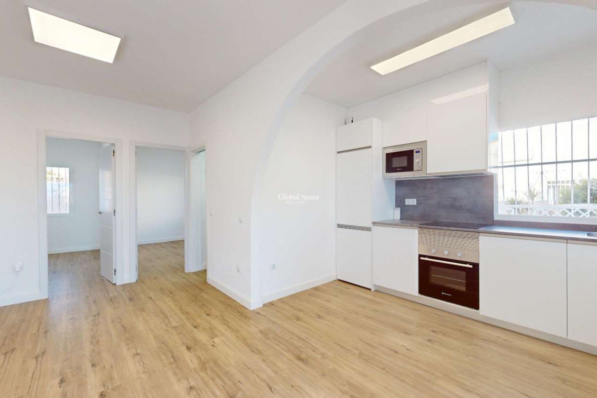 Resale - APARTMENT -
ORIHUELA - Inland