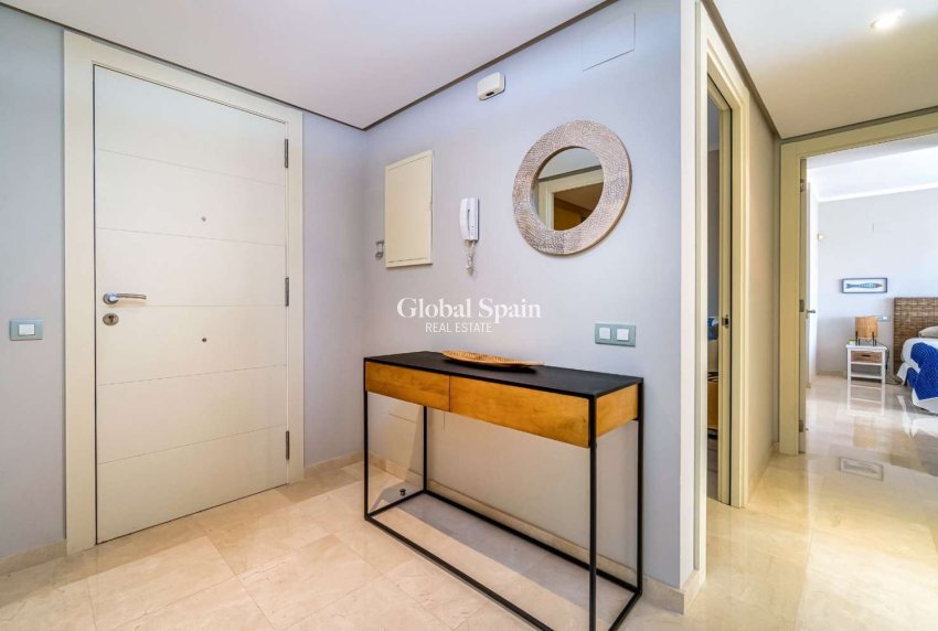 Resale - APARTMENT -
ORIHUELA - Inland