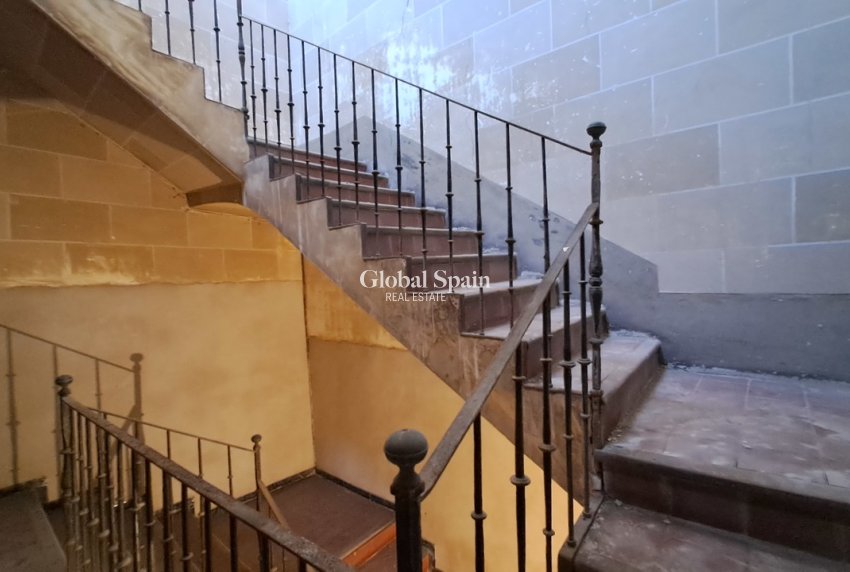 Resale - APARTMENT -
ORIHUELA - Inland