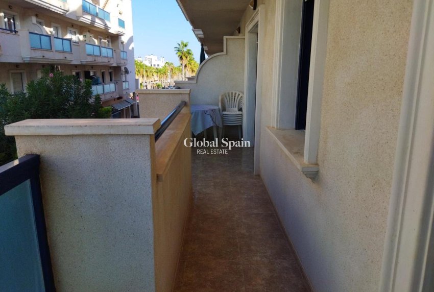 Resale - APARTMENT -
ORIHUELA - Inland