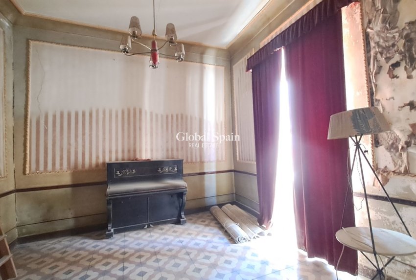 Resale - APARTMENT -
ORIHUELA - Inland