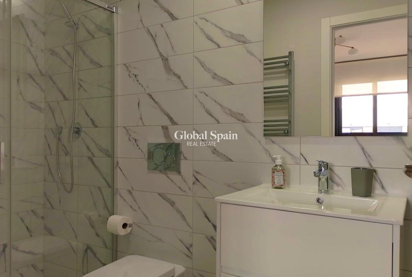 Resale - APARTMENT -
ORIHUELA - Inland