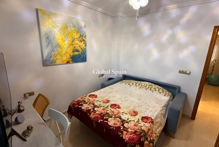 Resale - APARTMENT -
ORIHUELA - Inland