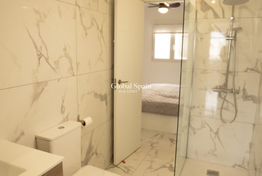 Resale - APARTMENT -
ORIHUELA - Inland