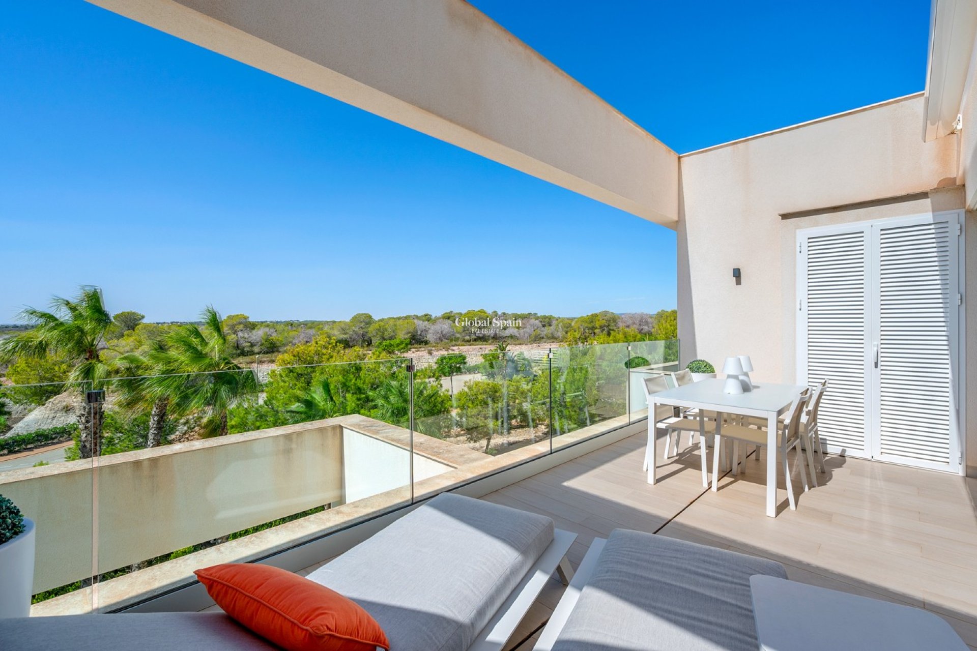 Resale - APARTMENT -
ORIHUELA - Inland