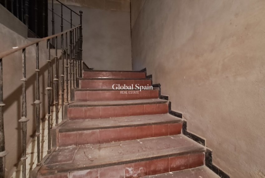 Resale - APARTMENT -
ORIHUELA - Inland