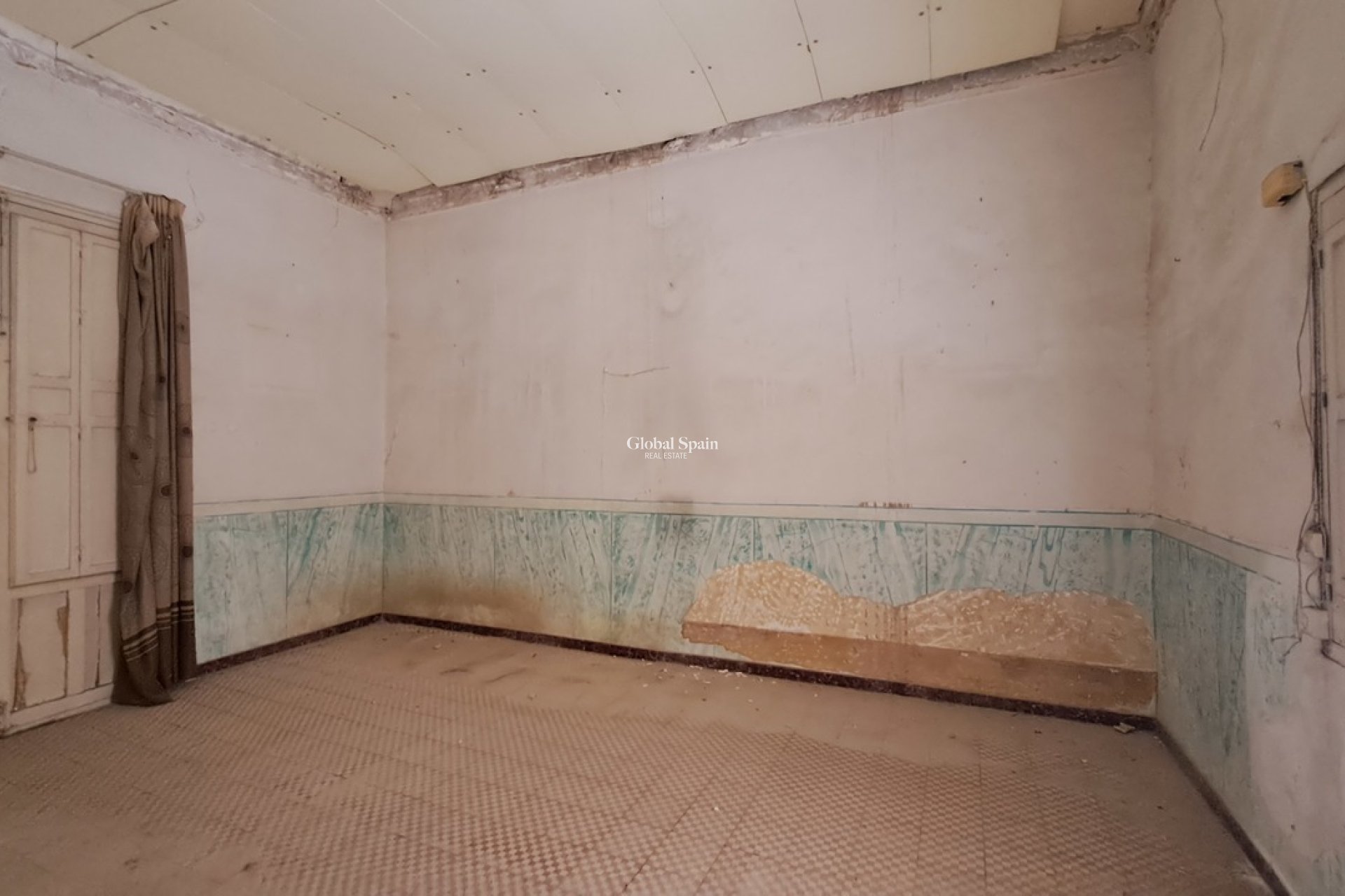 Resale - APARTMENT -
ORIHUELA - Inland
