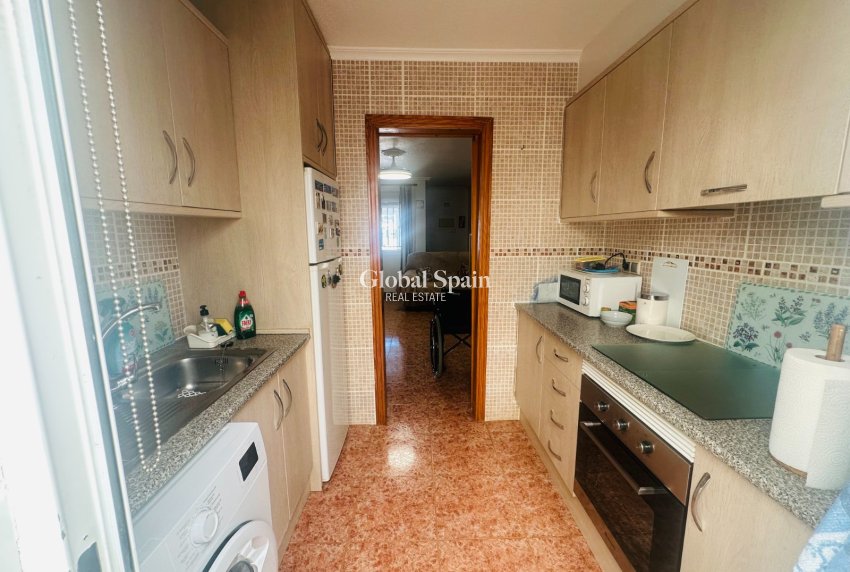 Resale - APARTMENT -
ORIHUELA - Inland