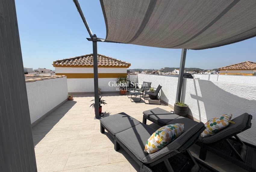 Resale - APARTMENT -
ORIHUELA - Inland