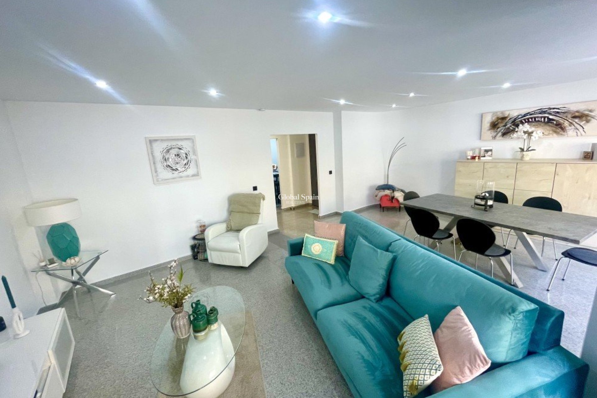 Resale - APARTMENT -
ORIHUELA - Inland