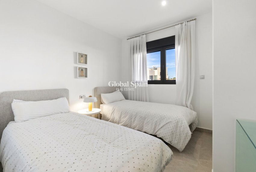 Resale - APARTMENT -
ORIHUELA - Inland