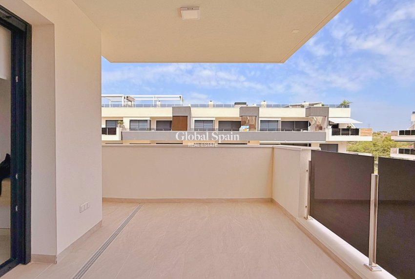 Resale - APARTMENT -
ORIHUELA - Inland