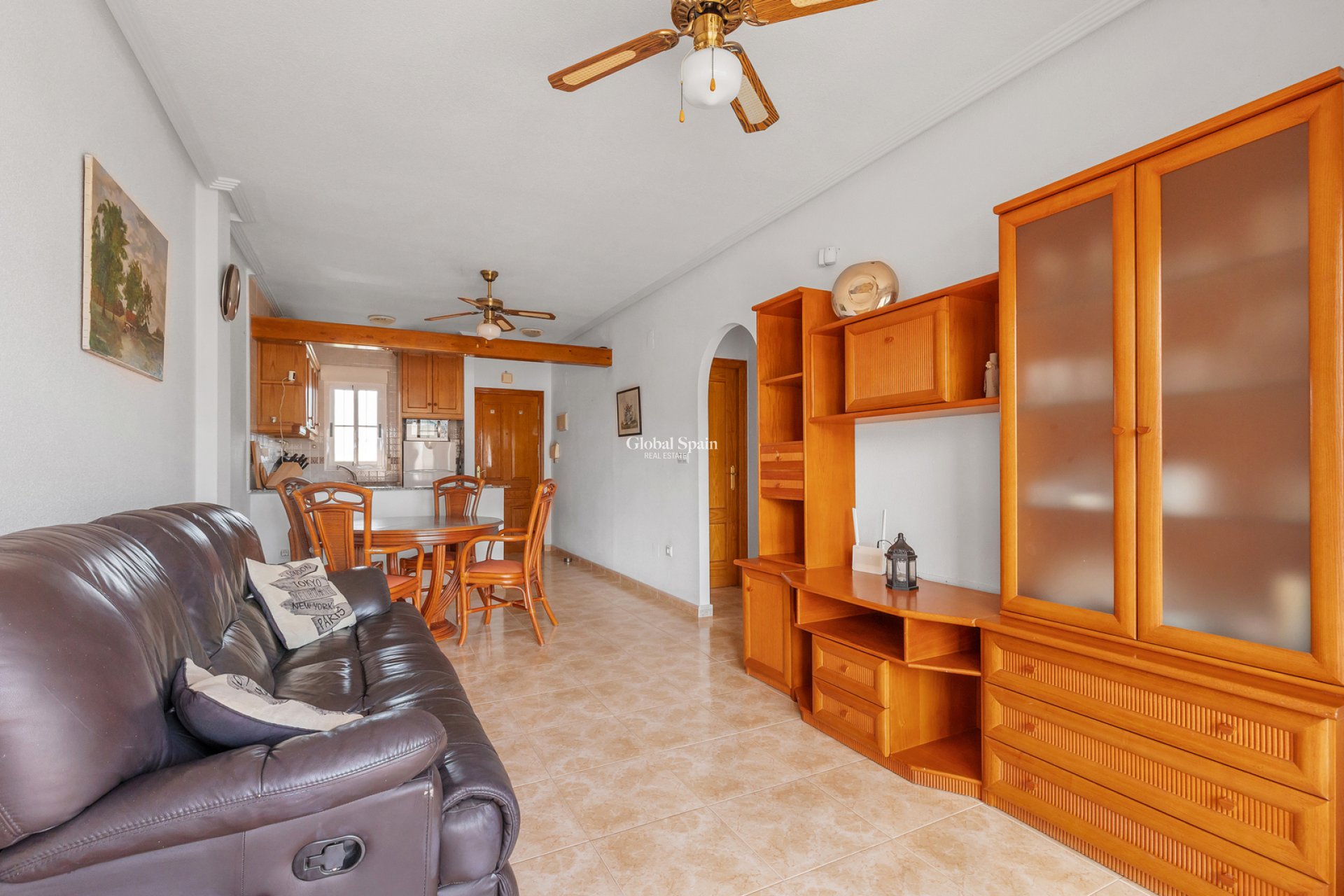 Resale - APARTMENT -
ORIHUELA - Inland