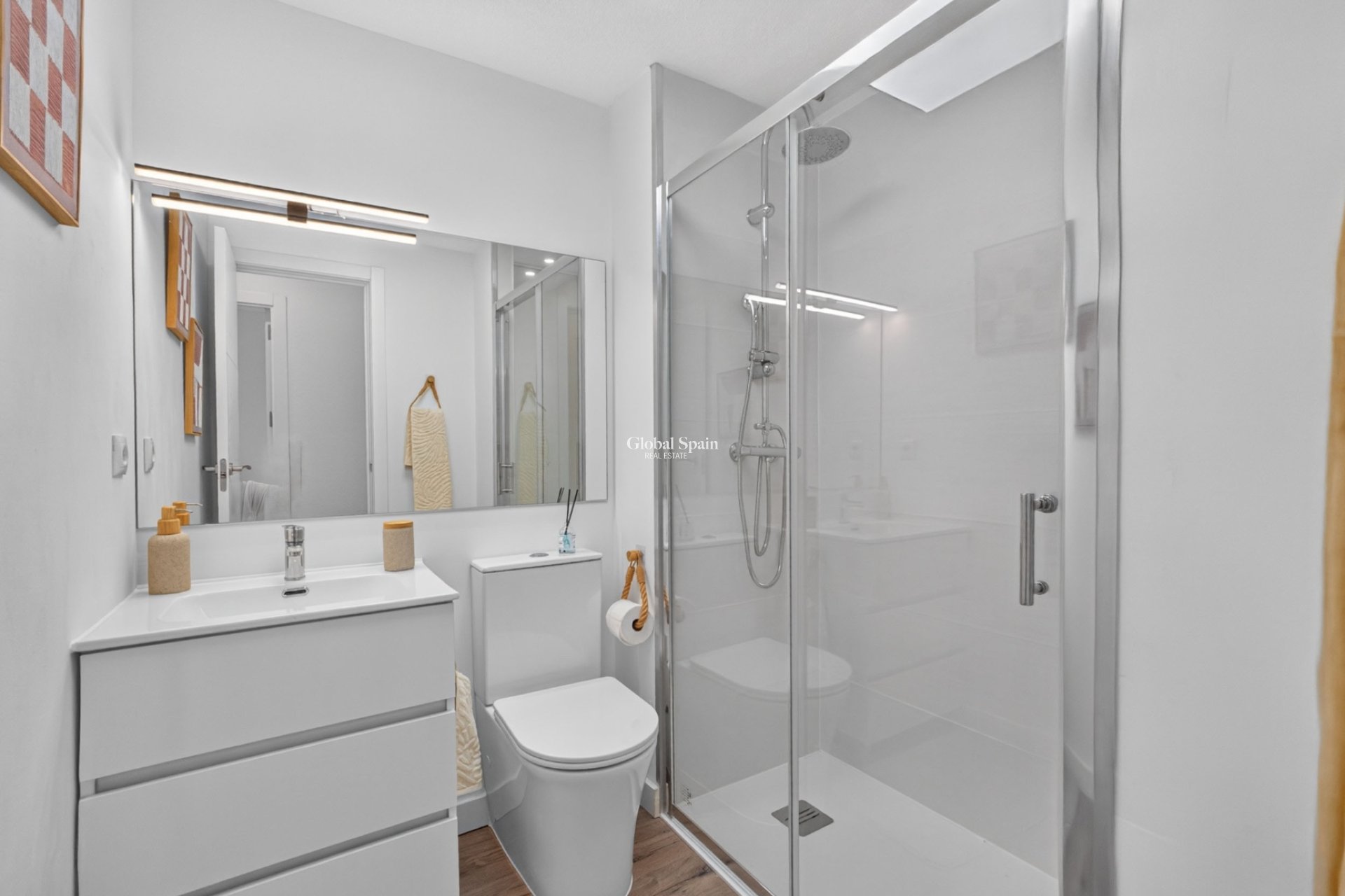 Resale - APARTMENT -
ORIHUELA - Inland