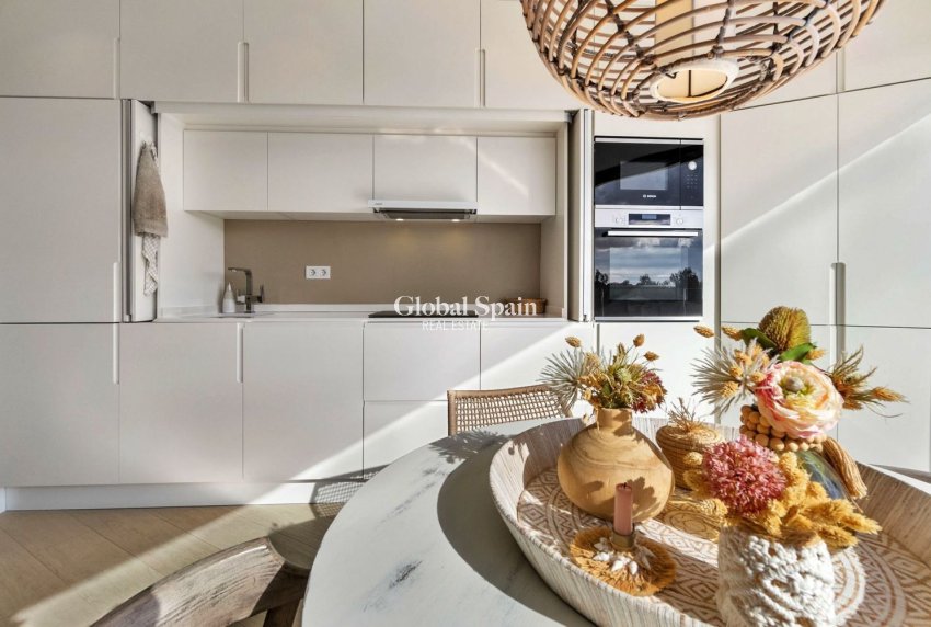 Resale - APARTMENT -
ORIHUELA - LAS COLINAS GOLF RESORT