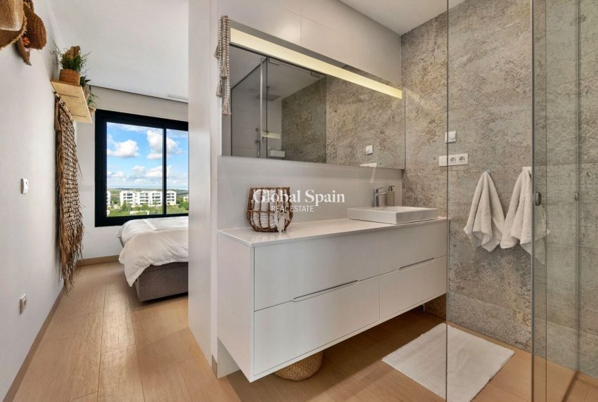 Resale - APARTMENT -
ORIHUELA - LAS COLINAS GOLF RESORT