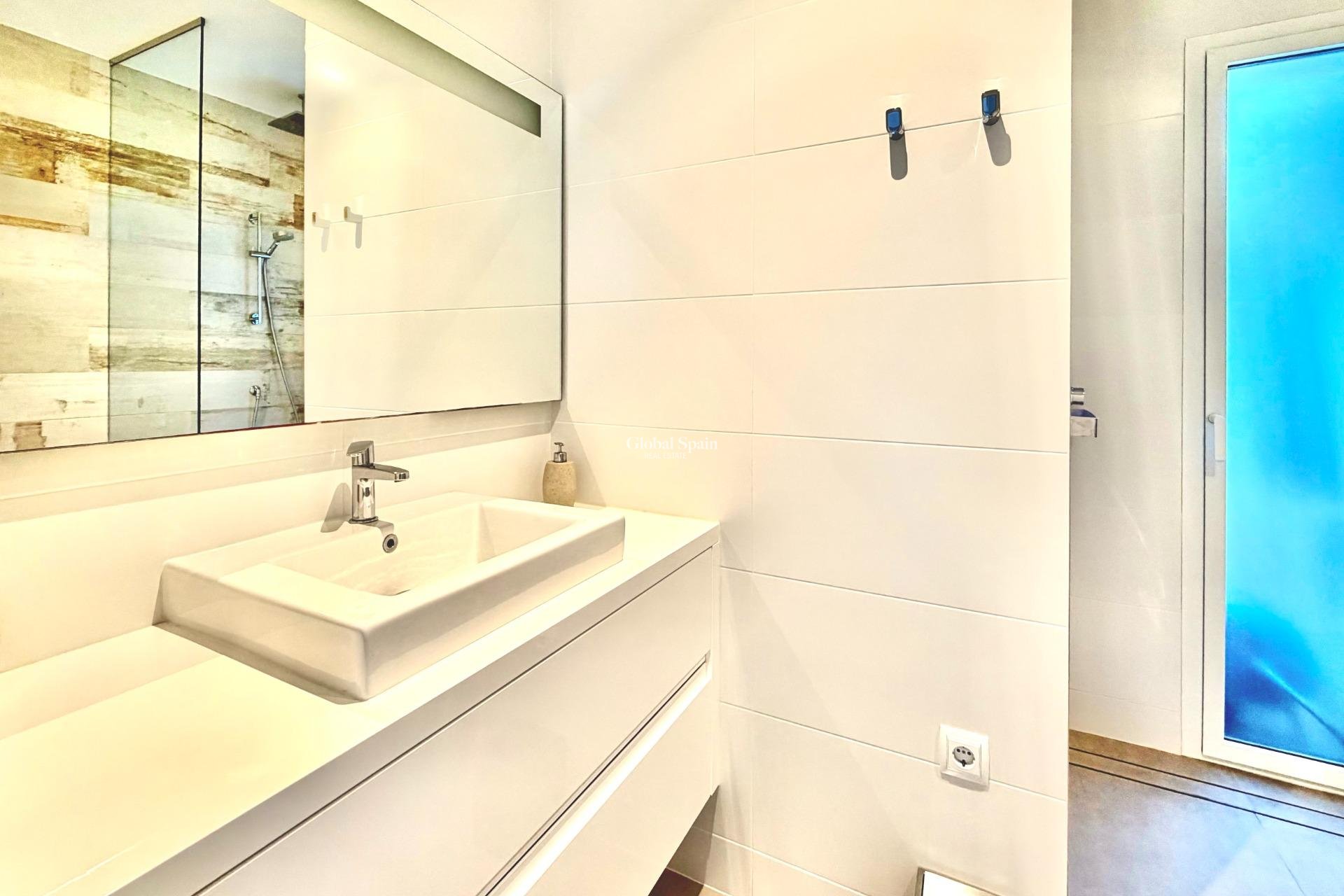 Resale - APARTMENT -
ORIHUELA - LAS COLINAS GOLF RESORT