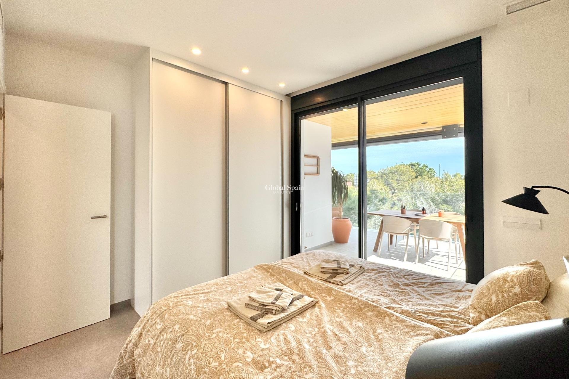 Resale - APARTMENT -
ORIHUELA - LAS COLINAS GOLF RESORT