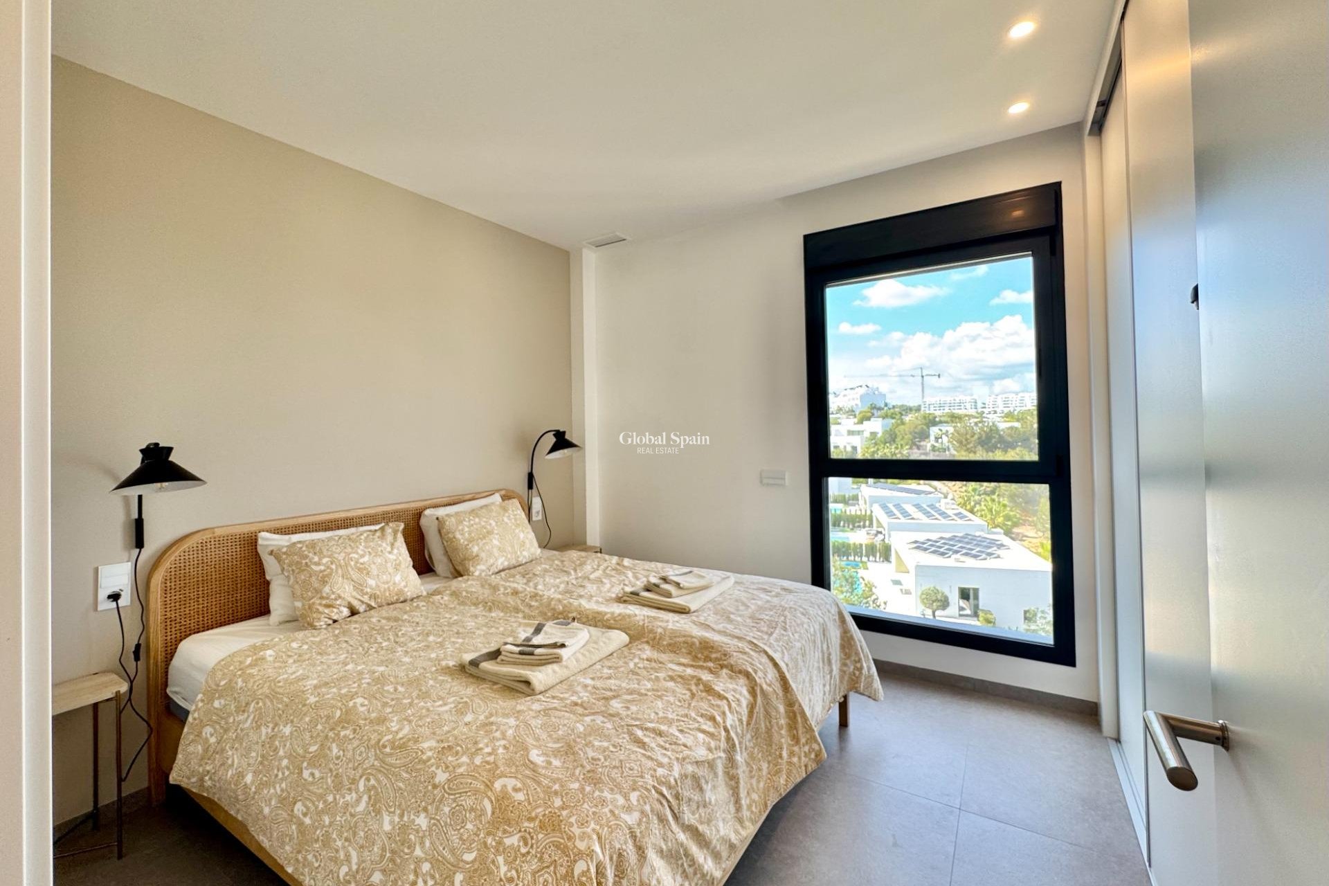 Resale - APARTMENT -
ORIHUELA - LAS COLINAS GOLF RESORT