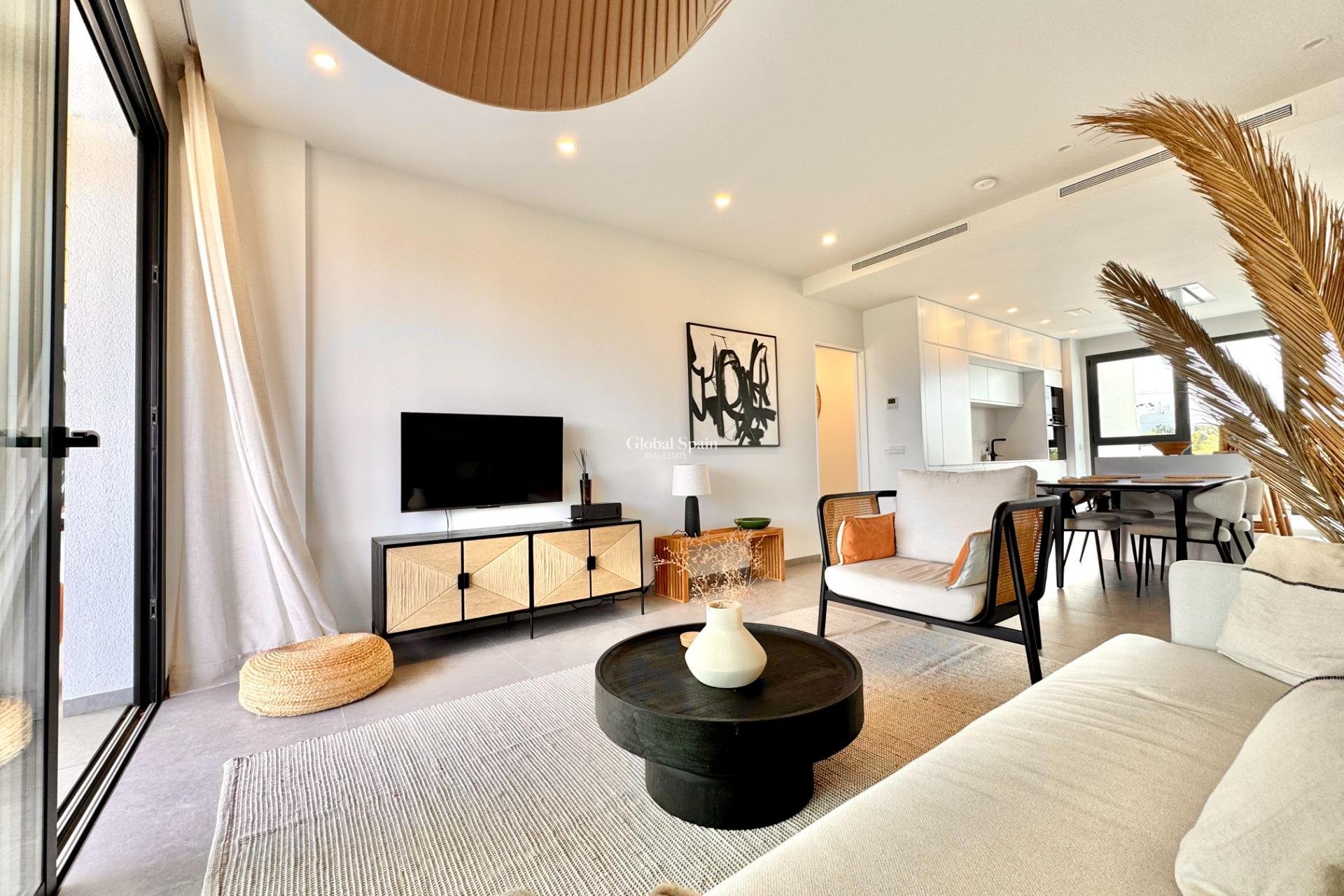 Resale - APARTMENT -
ORIHUELA - LAS COLINAS GOLF RESORT