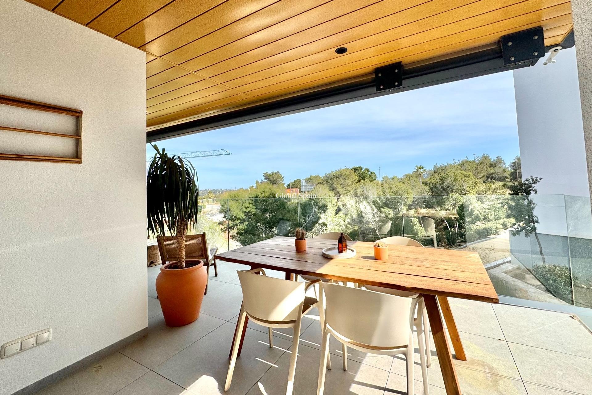 Resale - APARTMENT -
ORIHUELA - LAS COLINAS GOLF RESORT