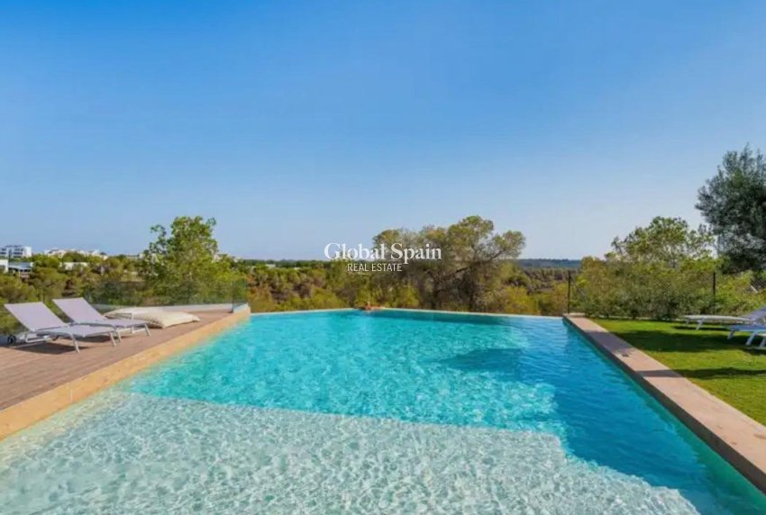 Resale - APARTMENT -
ORIHUELA - LAS COLINAS GOLF RESORT