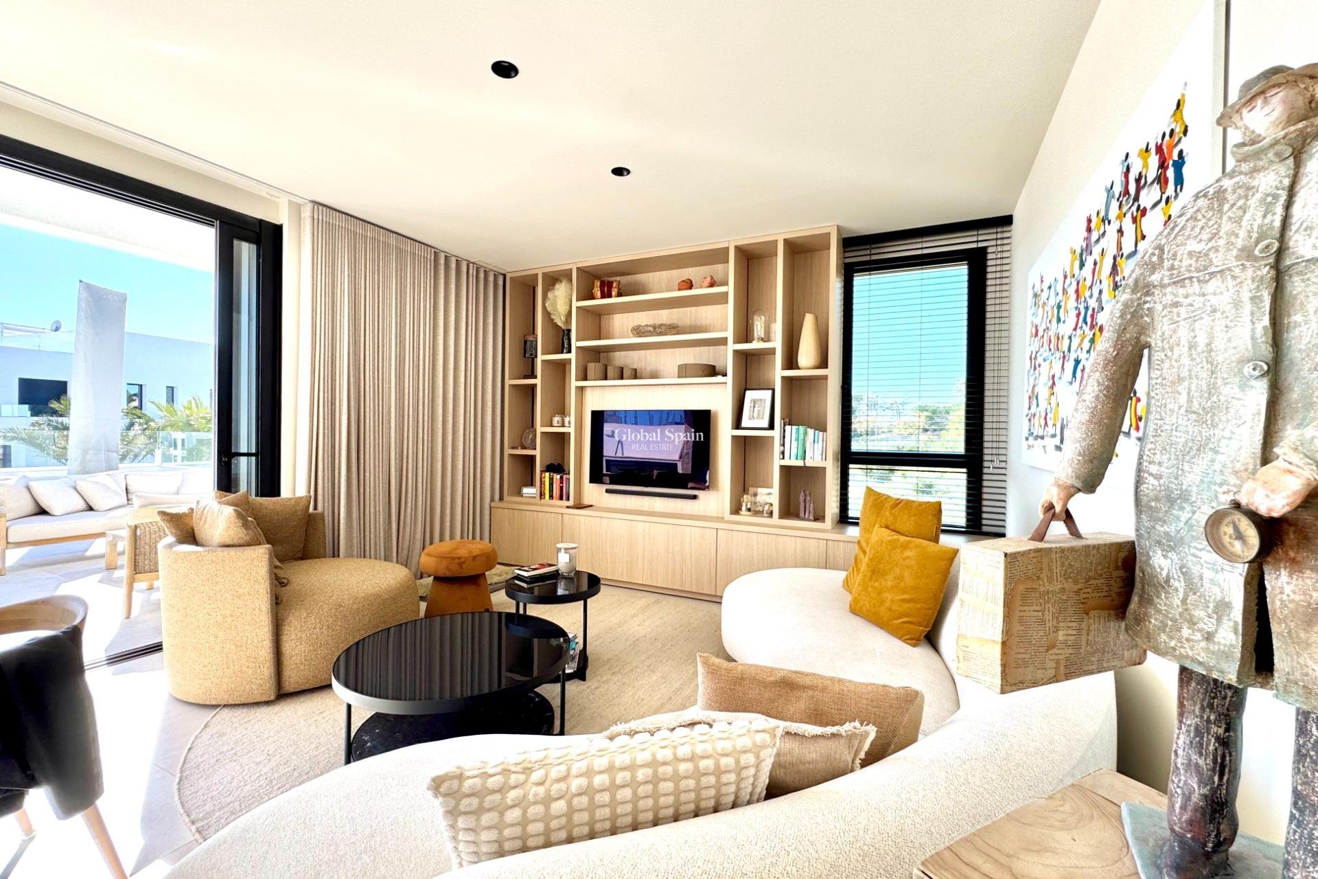 Resale - APARTMENT -
ORIHUELA - LAS COLINAS GOLF RESORT