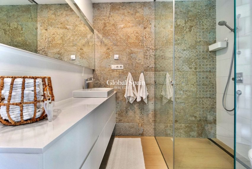 Resale - APARTMENT -
ORIHUELA - LAS COLINAS GOLF RESORT