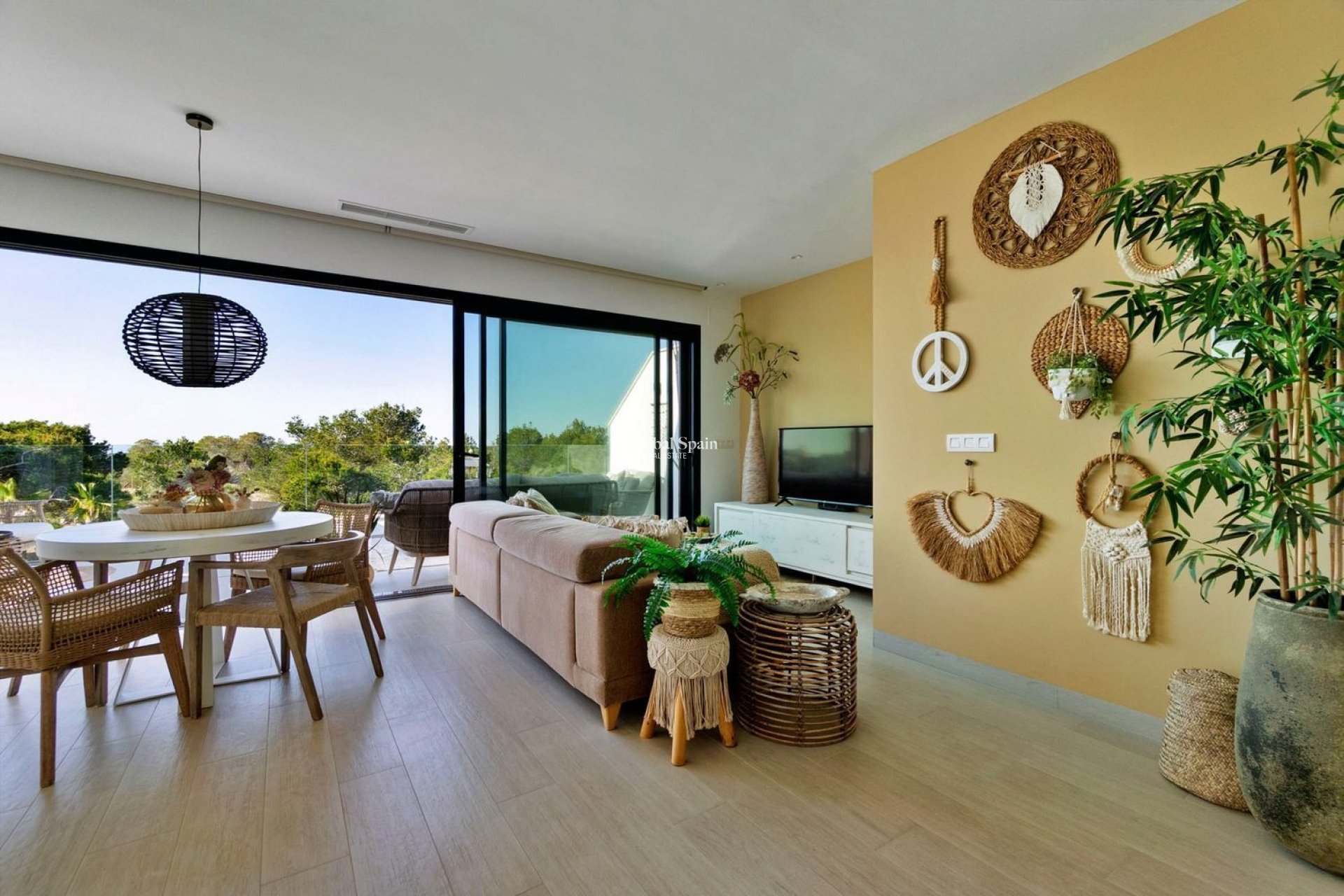 Resale - APARTMENT -
ORIHUELA - LAS COLINAS GOLF RESORT