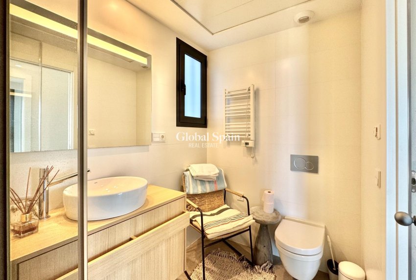 Resale - APARTMENT -
ORIHUELA - LAS COLINAS GOLF RESORT