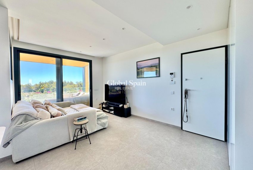 Resale - APARTMENT -
ORIHUELA - LAS COLINAS GOLF RESORT