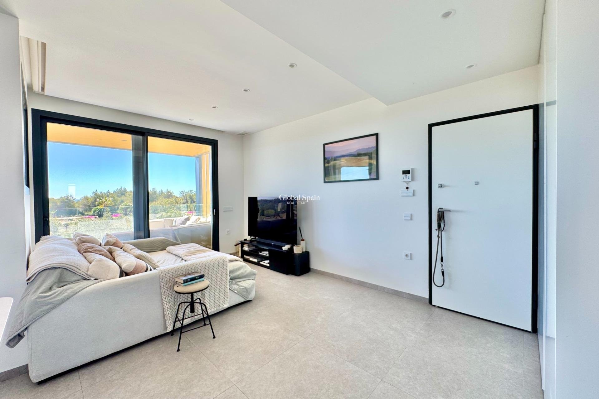 Resale - APARTMENT -
ORIHUELA - LAS COLINAS GOLF RESORT