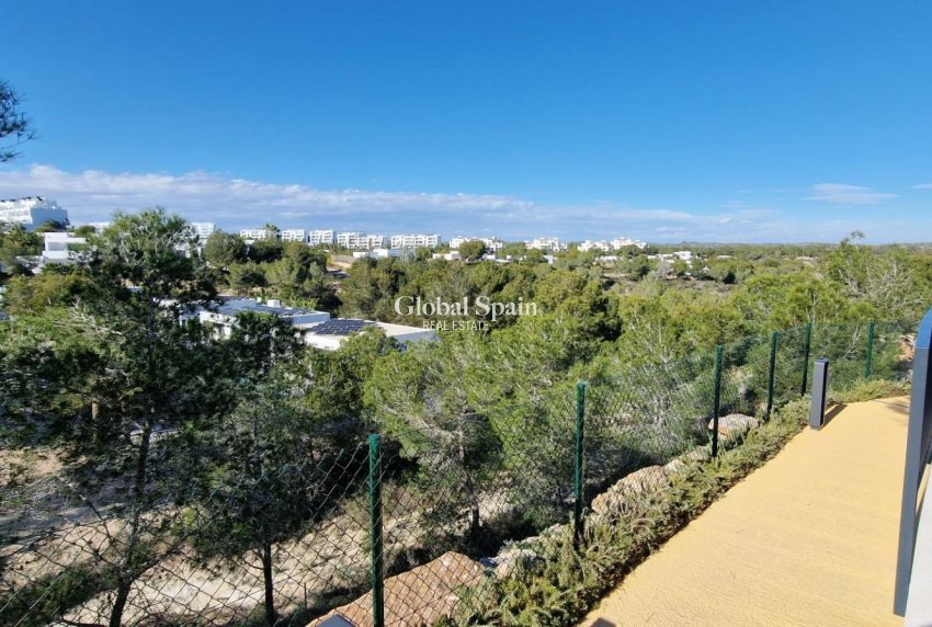 Resale - APARTMENT -
ORIHUELA - LAS COLINAS GOLF RESORT