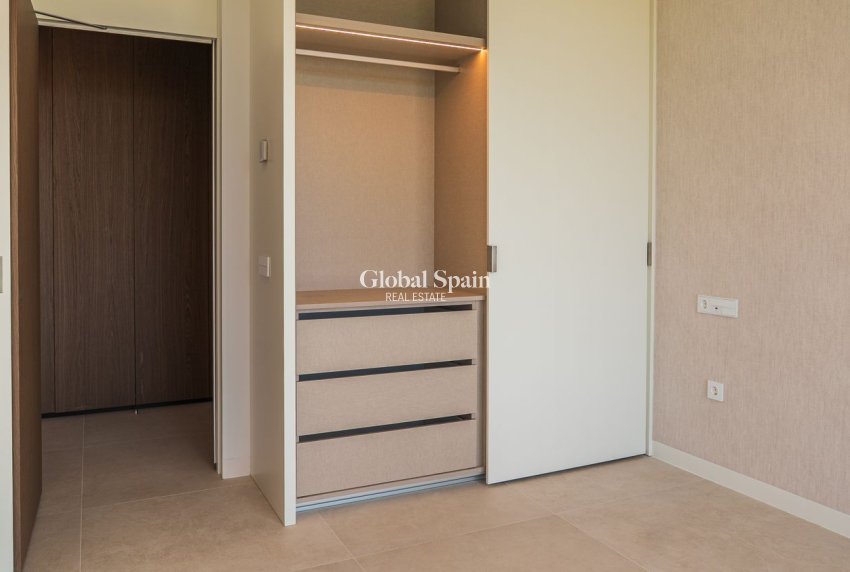 Resale - APARTMENT -
ORIHUELA - LAS COLINAS GOLF RESORT
