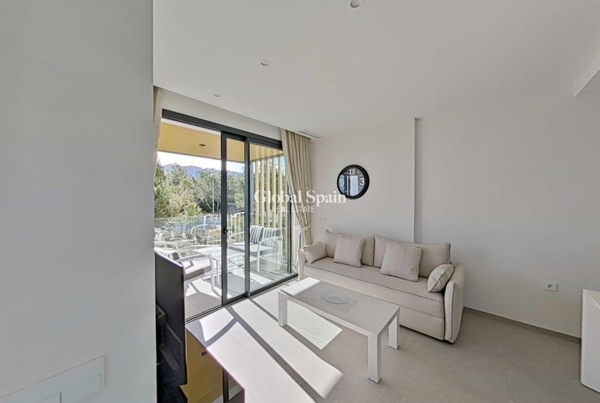 Resale - APARTMENT -
ORIHUELA - Las Colinas Golf