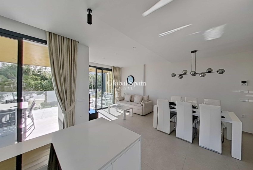 Resale - APARTMENT -
ORIHUELA - Las Colinas Golf