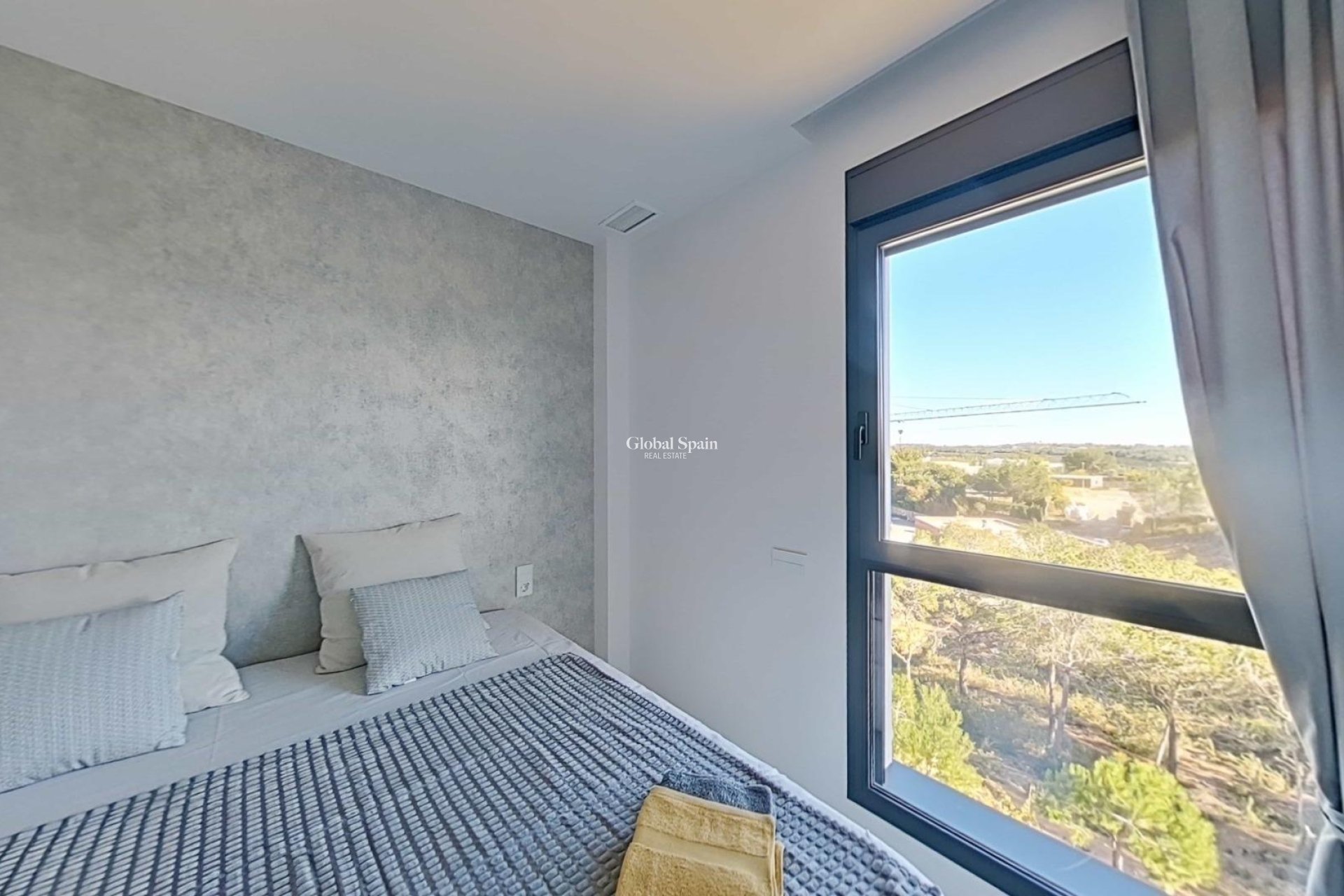 Resale - APARTMENT -
ORIHUELA - Las Colinas Golf