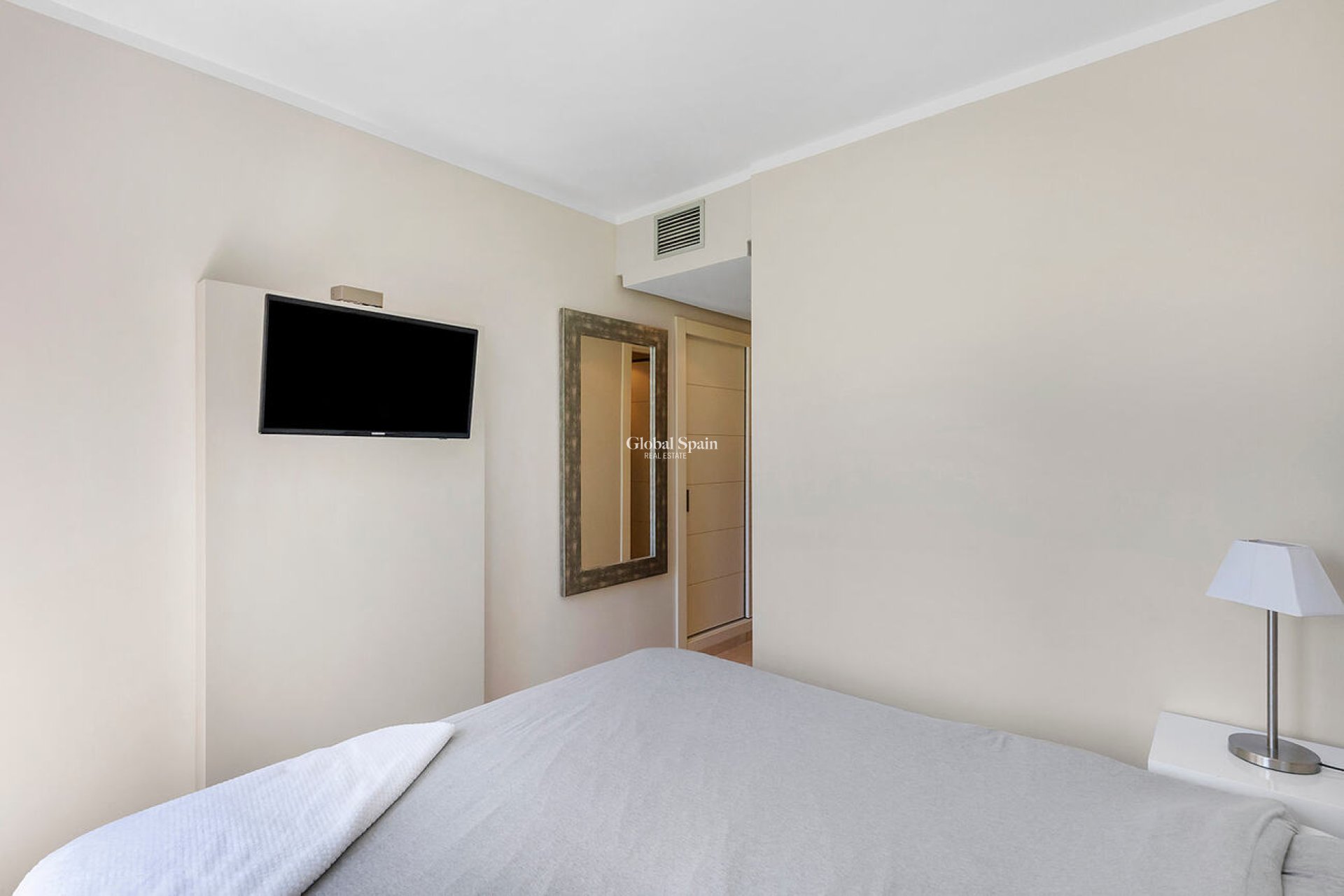 Resale - APARTMENT -
ORIHUELA - Las Colinas