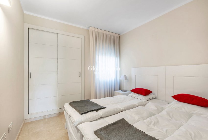 Resale - APARTMENT -
ORIHUELA - Las Colinas