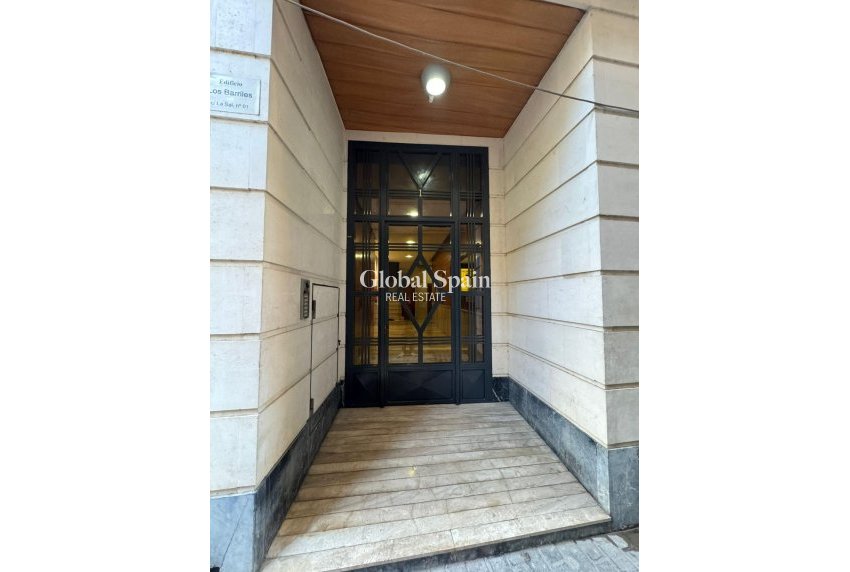 Resale - APARTMENT -
ORIHUELA - Orihuela Ciudad