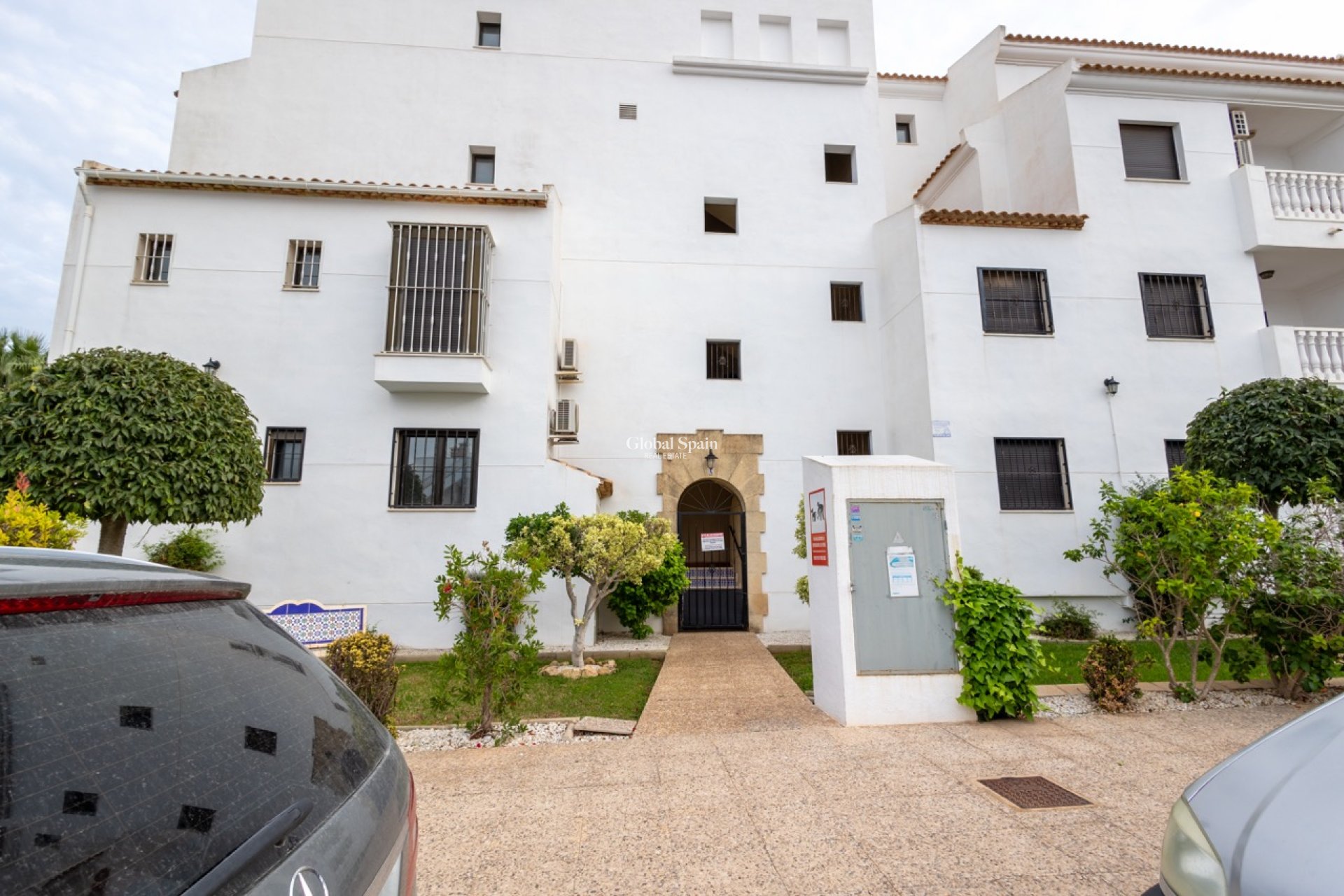 Resale - APARTMENT -
ORIHUELA - Orihuela Costa