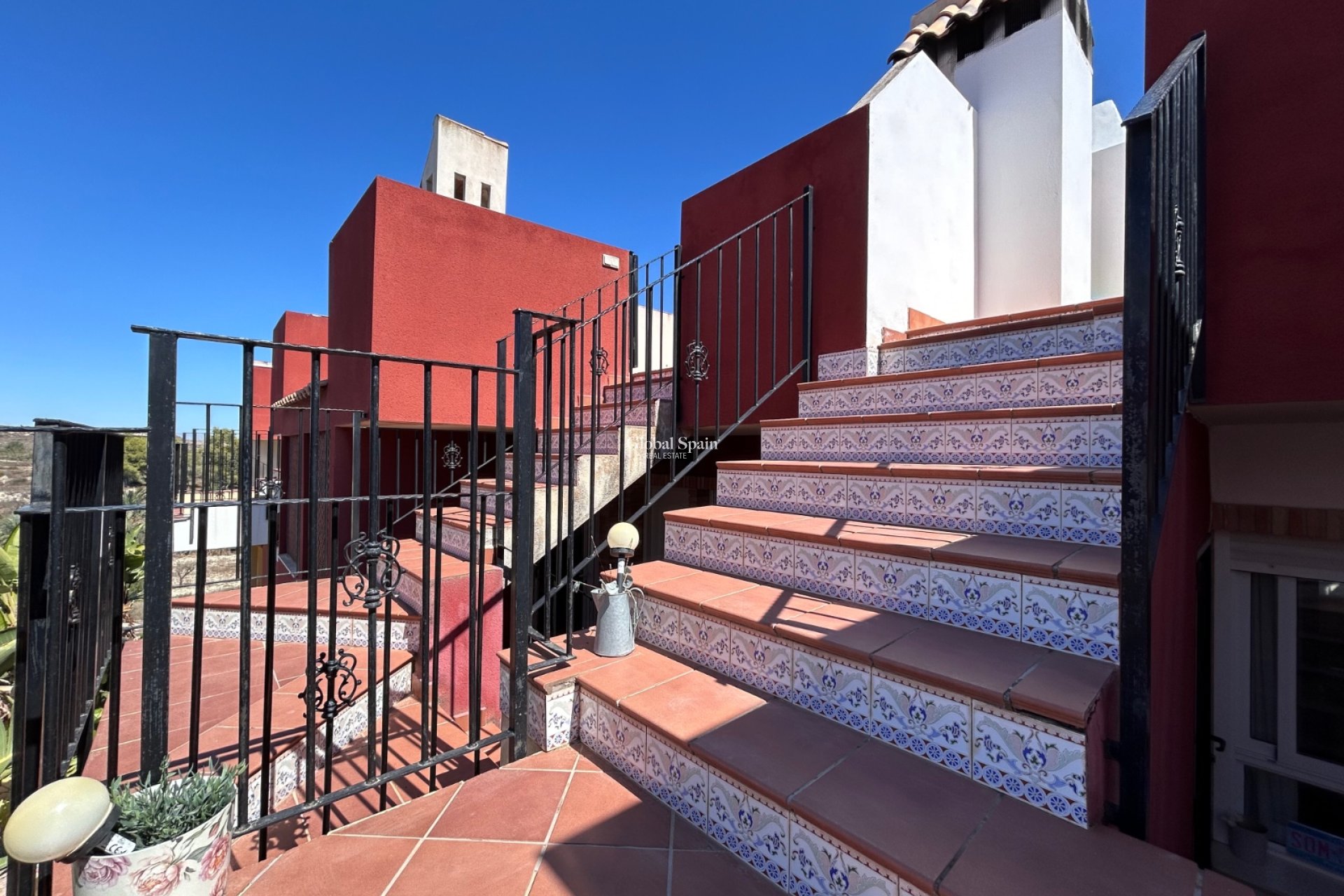 Resale - APARTMENT -
ORIHUELA - Torremendo