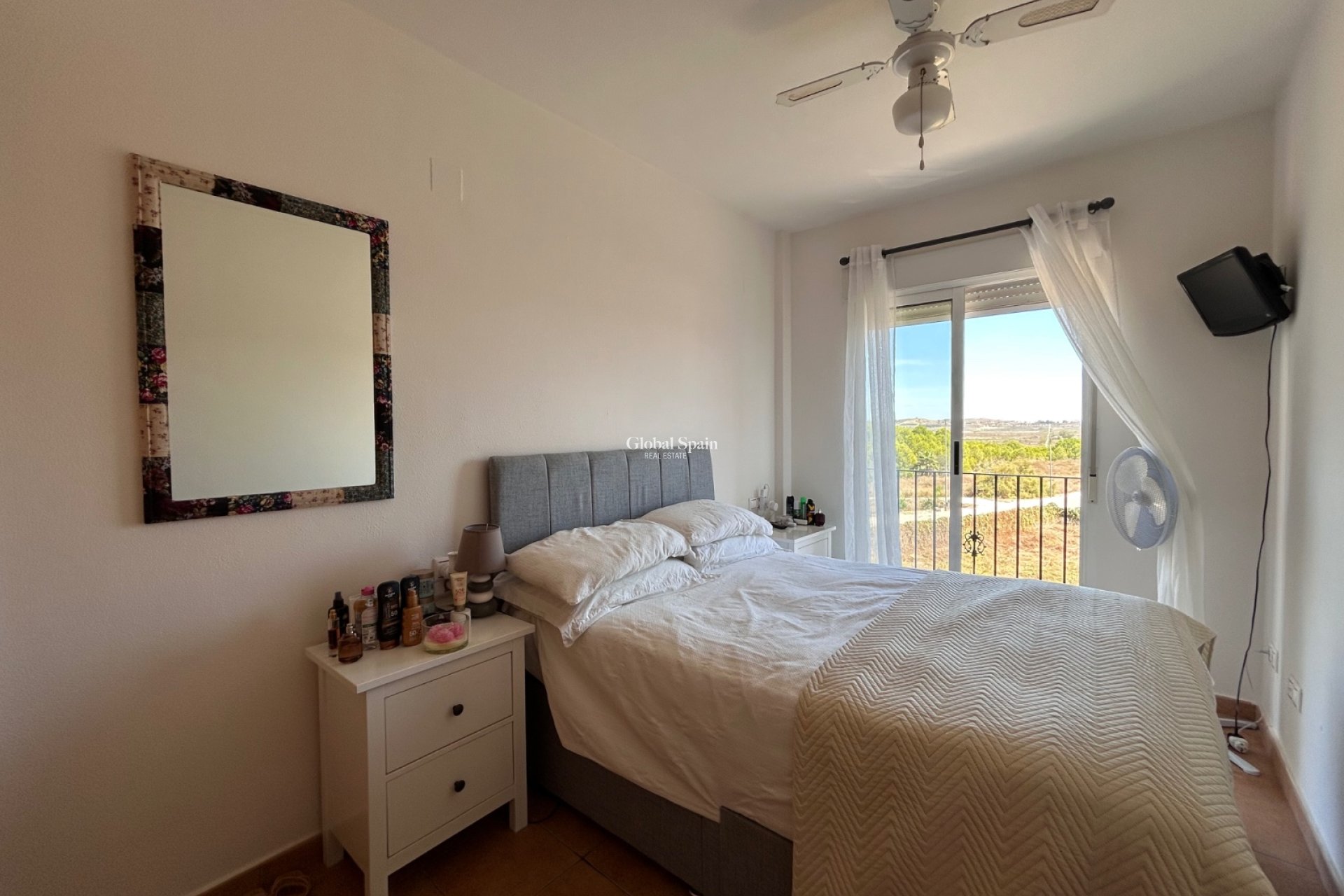 Resale - APARTMENT -
ORIHUELA - Torremendo